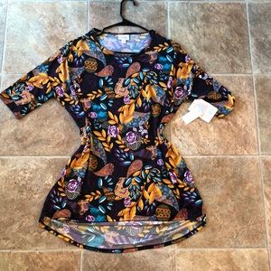 Xs Lularoe Irma Top